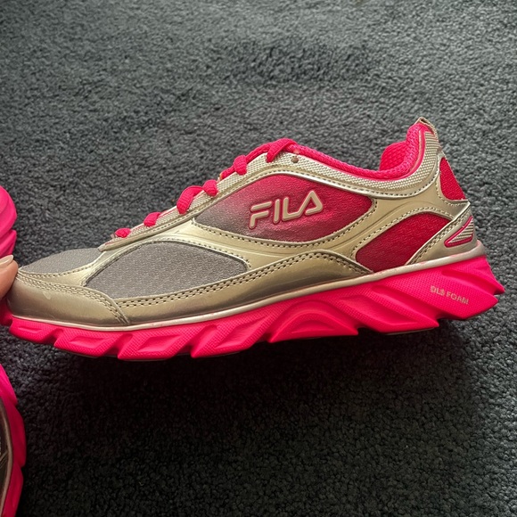 Fila cool max memory foam sneakers - Picture 3 of 5
